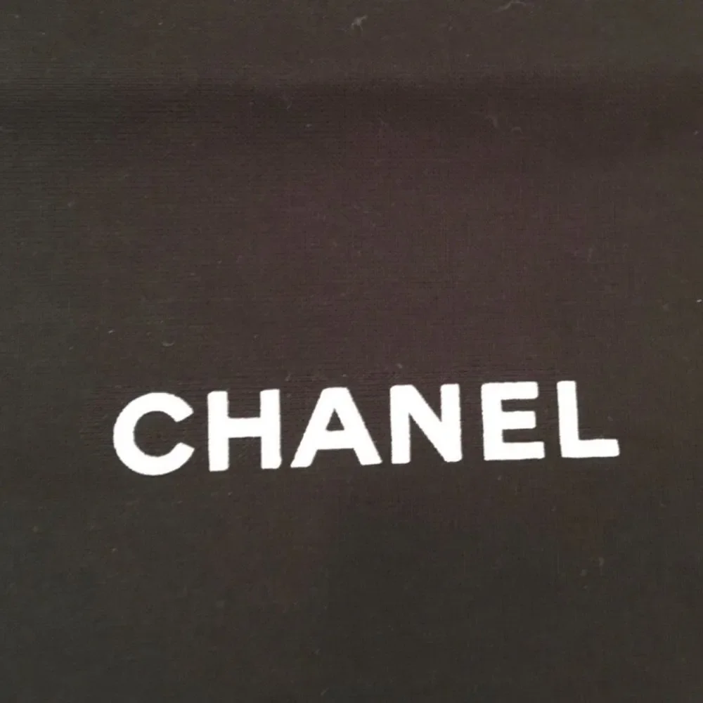 Chanel dust bags - Picture 7 of 8